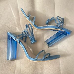 Mackin J Satin Clear Heels size US 7.5